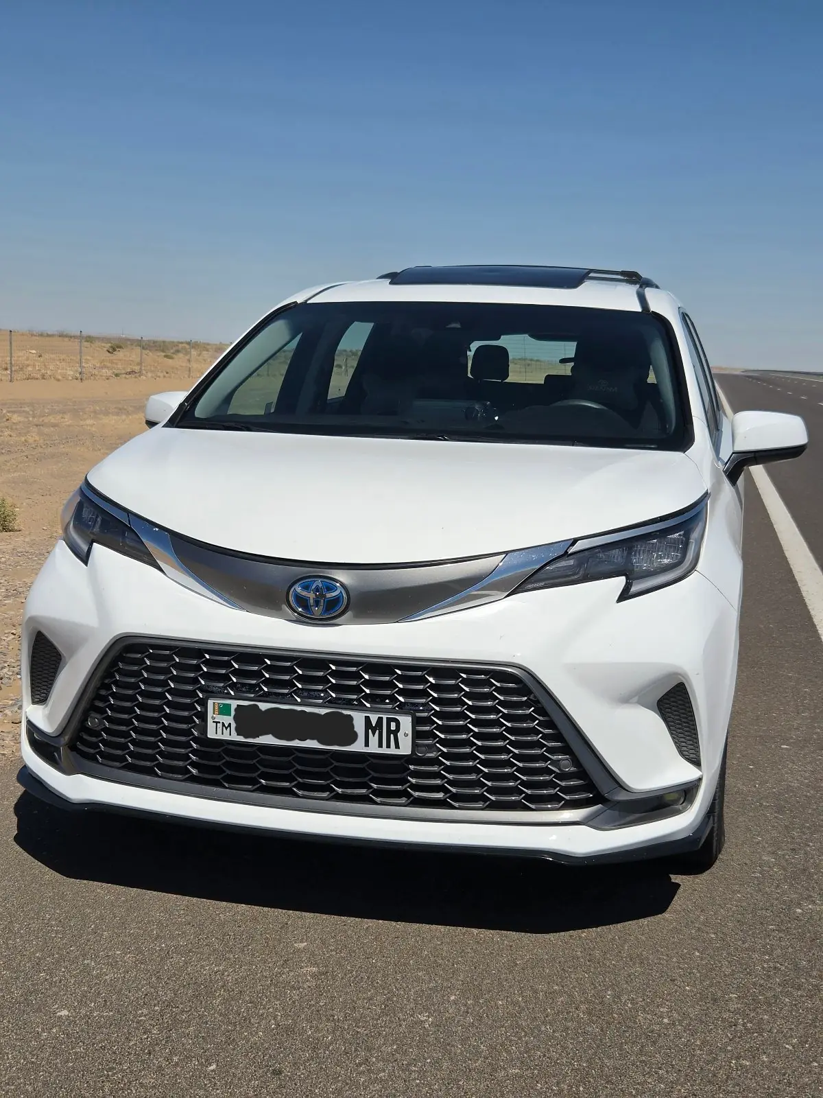 2021 TOYOTA Sienna 1