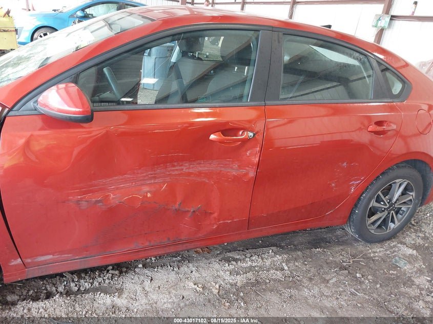 2023 Kia Forte Lxs 22