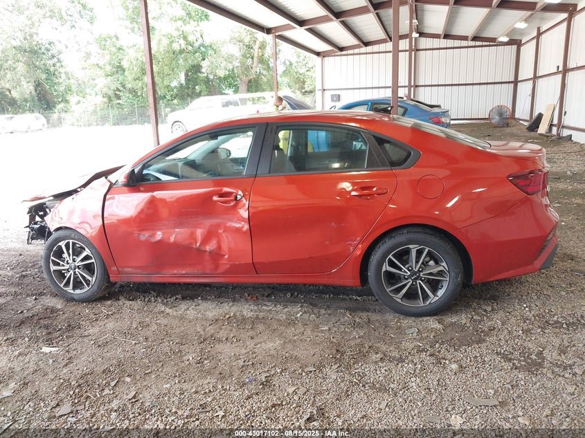 2023 Kia Forte Lxs 18