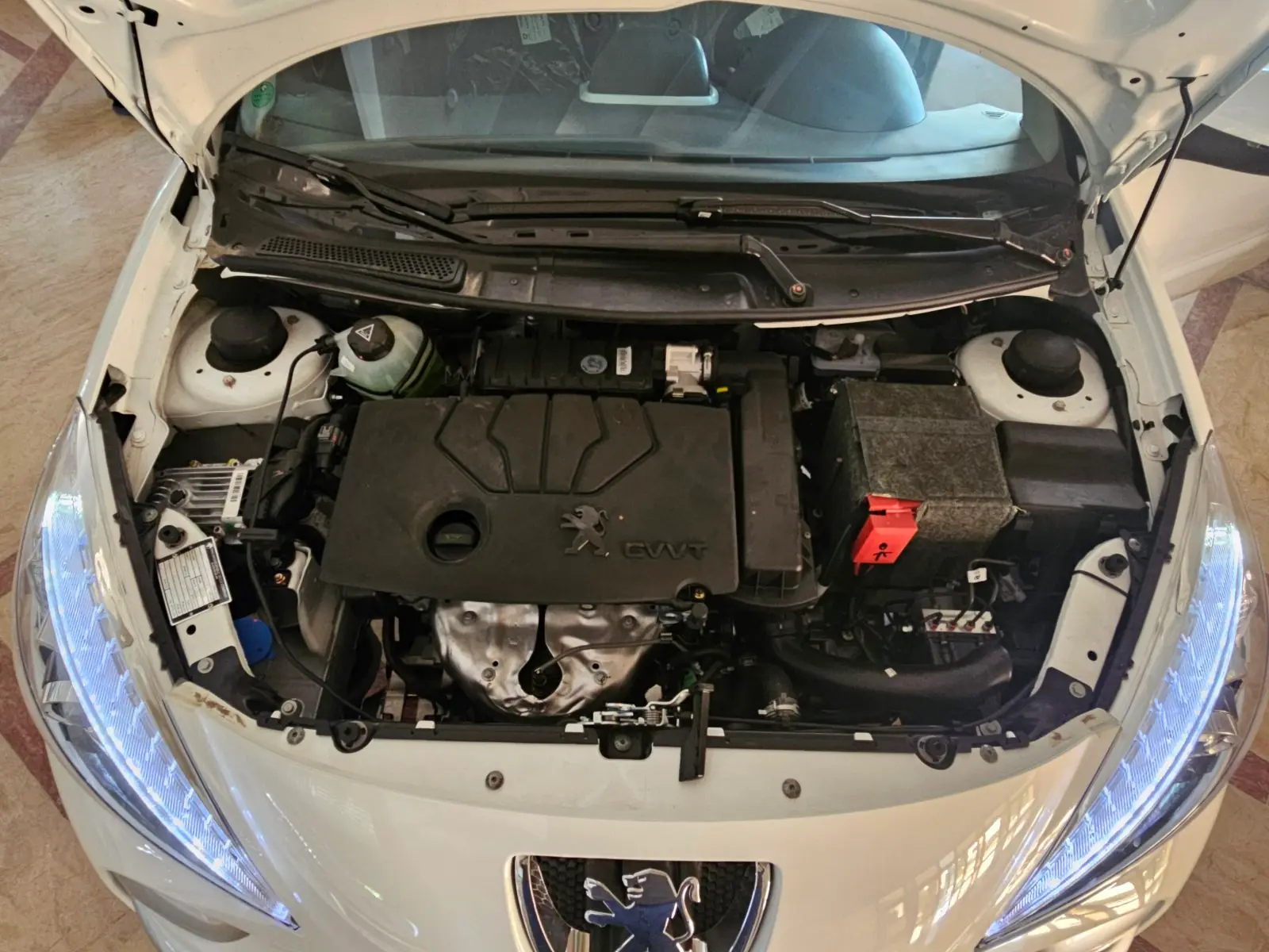 Peugeot 207i 4