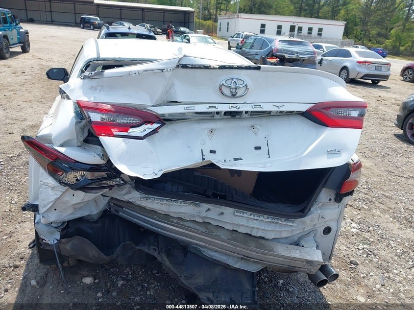 2024 Toyota Camry Se 19