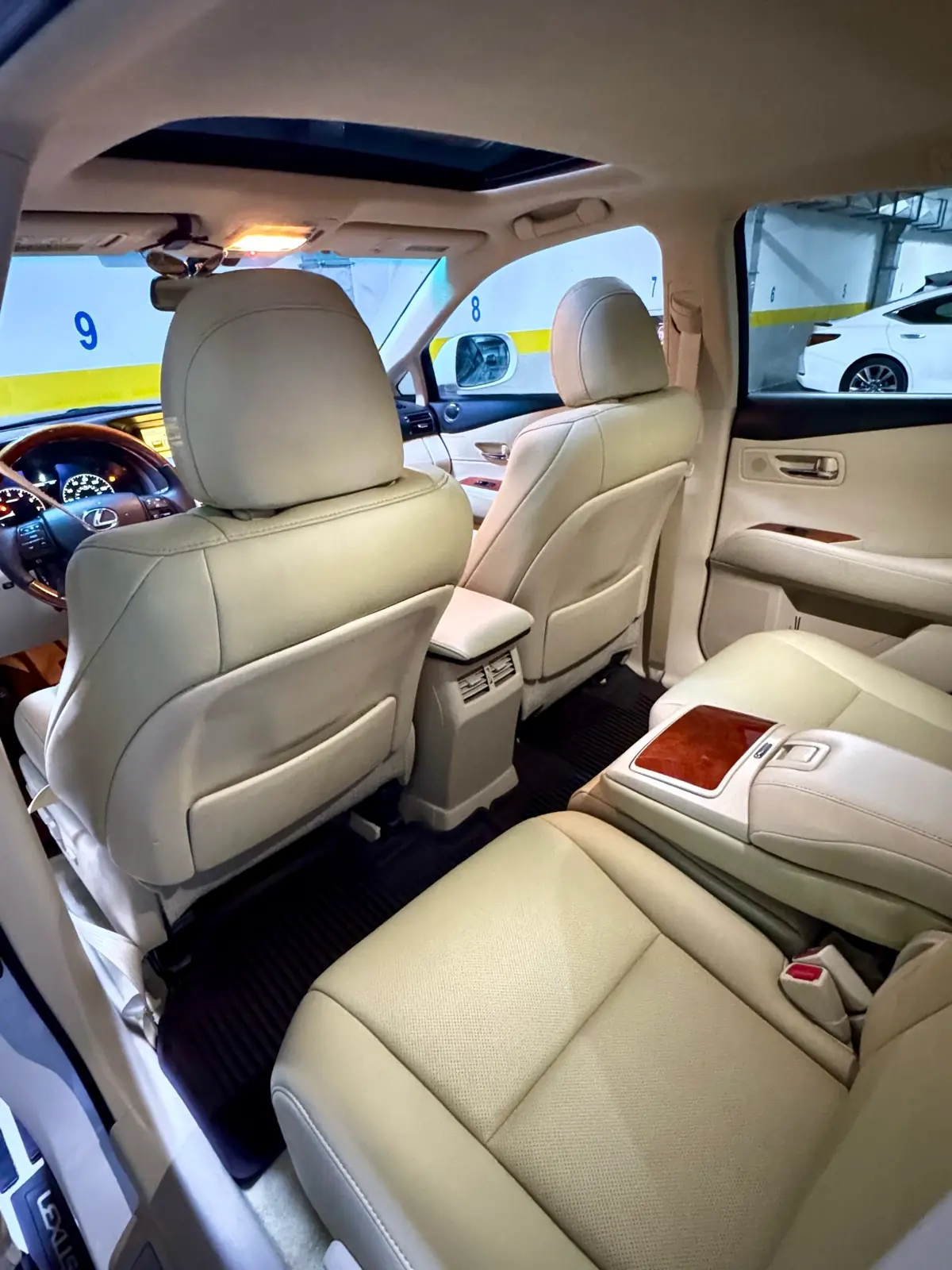 2011 LEXUS RX 7