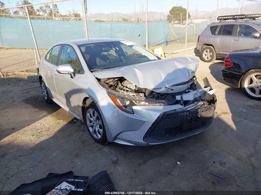 2022 Toyota Corolla Le 4