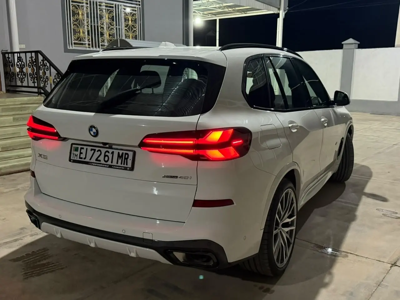 2025 BMW X5 5