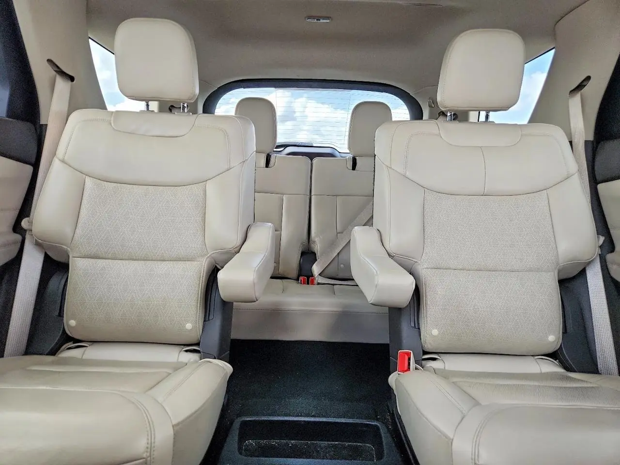 2021 Ford Explorer Platinum 10