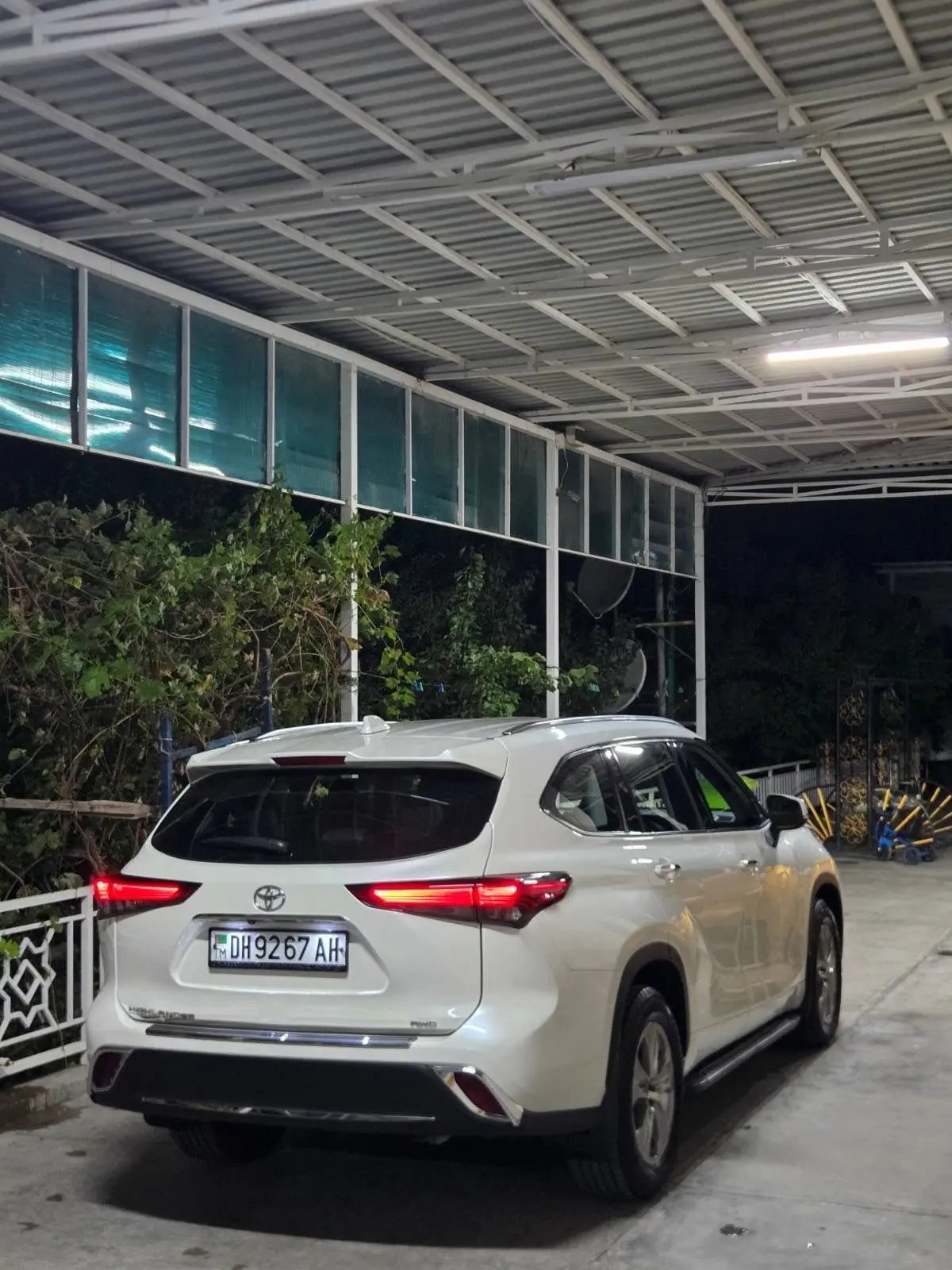2020 TOYOTA Highlander 3