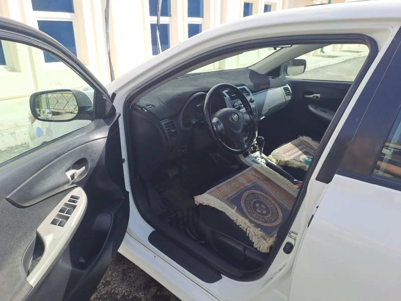 2010 TOYOTA Corolla 4