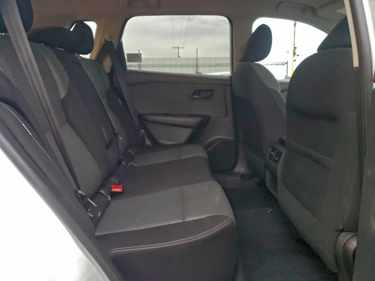 2021 Nissan Rogue S 10