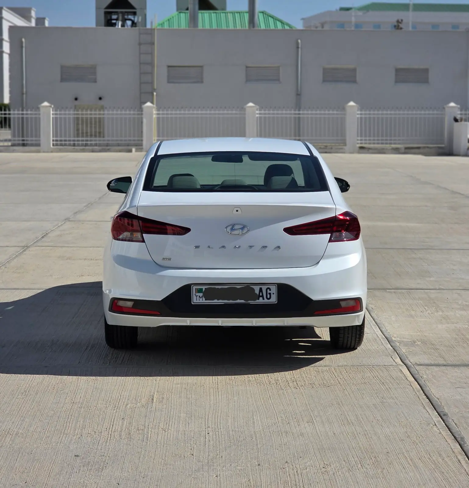 2020 HYUNDAI Elantra 4