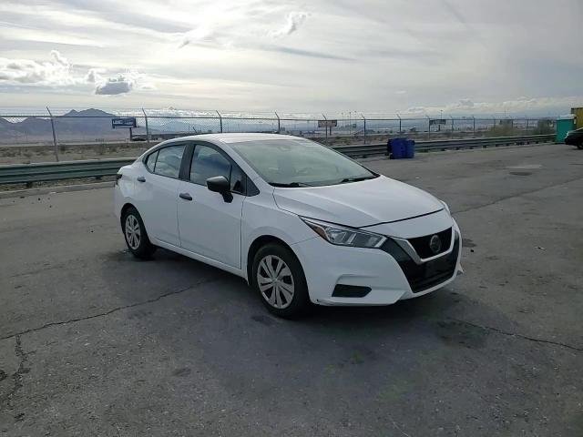 2021 Nissan Versa S 15