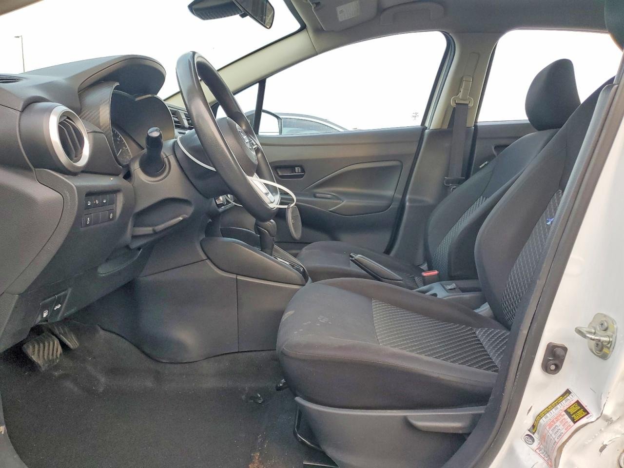 2021 Nissan Versa S 9