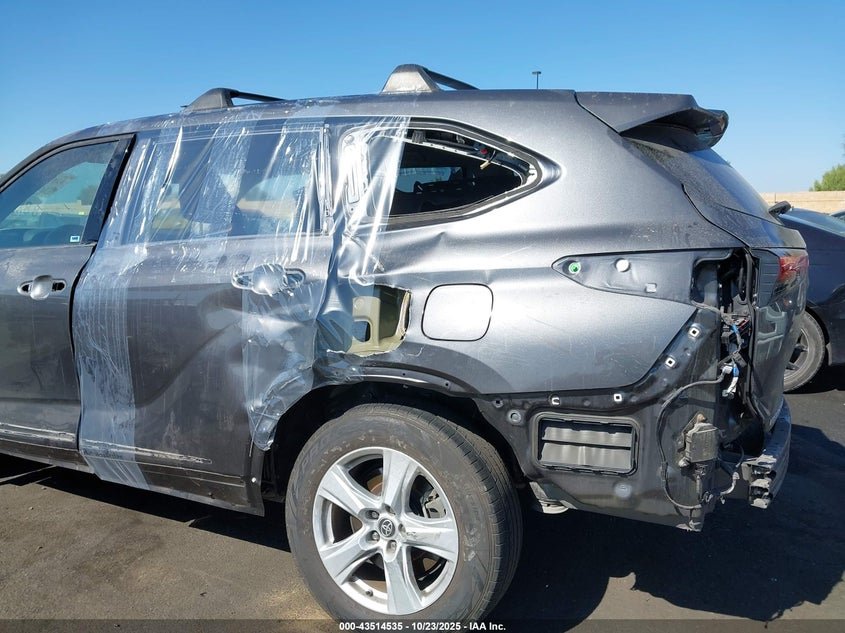 2021 Toyota Highlander Le 6