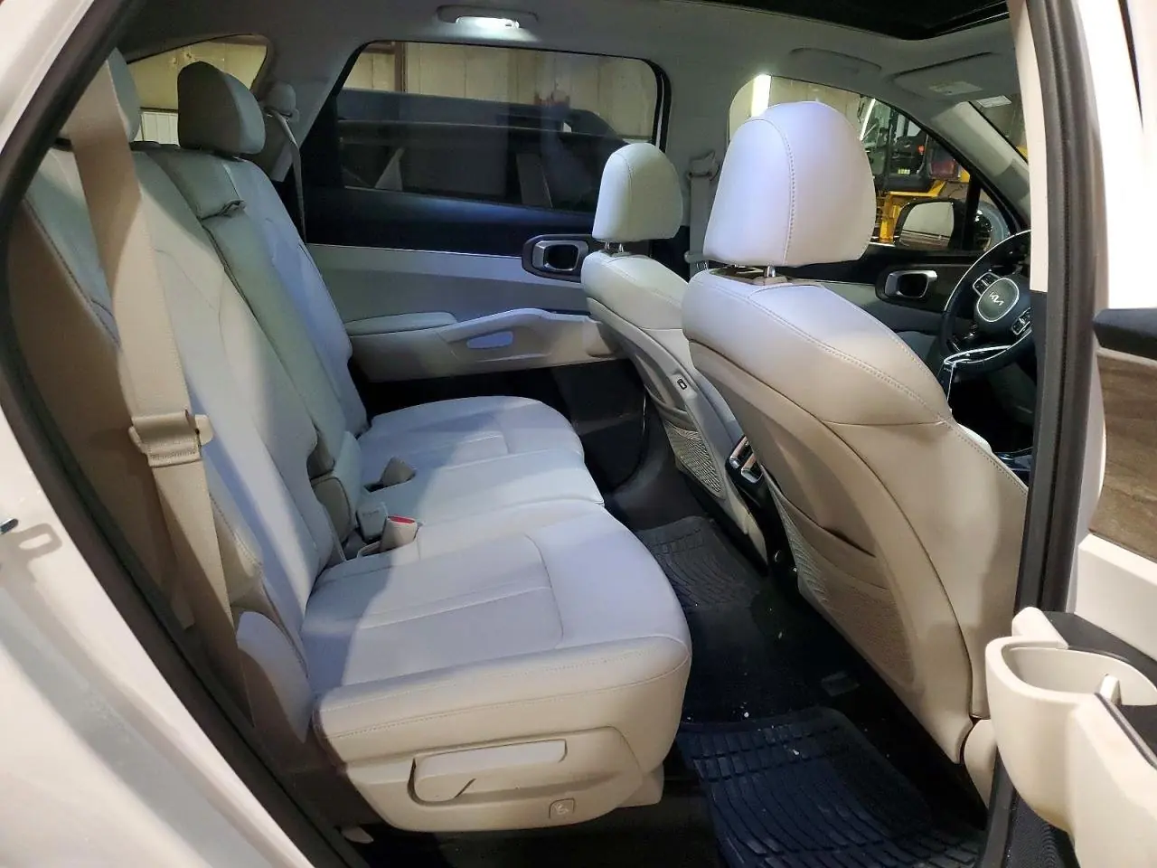 2023 Kia Sorento X-Line S 11