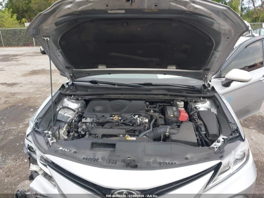 2022 Toyota Camry Le 17