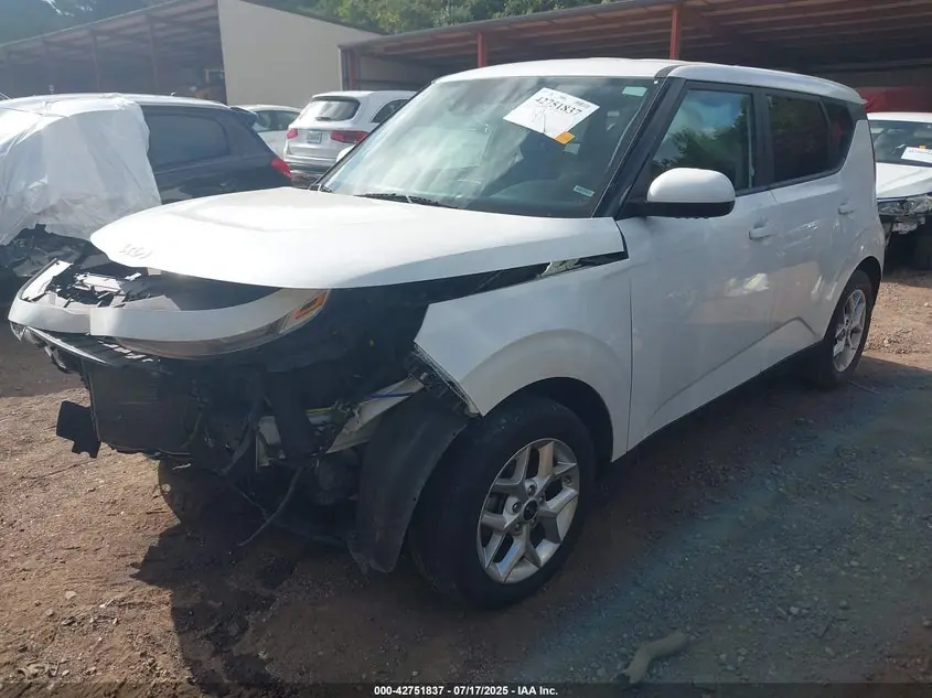 2022 Kia Soul Lx 10