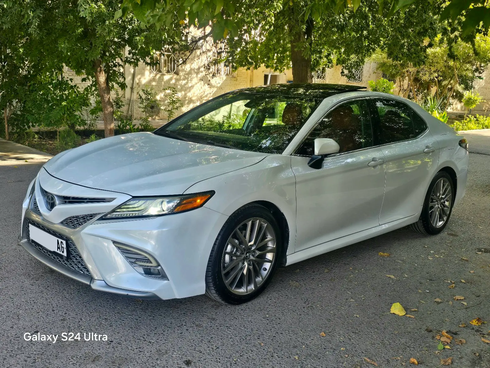 2019 TOYOTA Camry 3