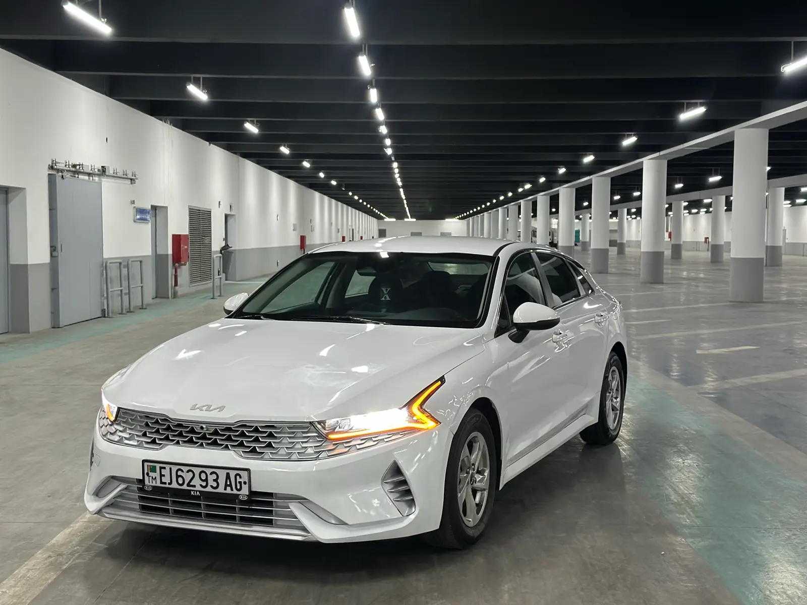 2022 Kia K5 Lxs 2