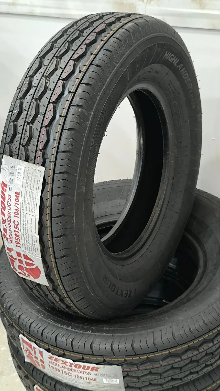 Zextour 195R15C Hiace 2