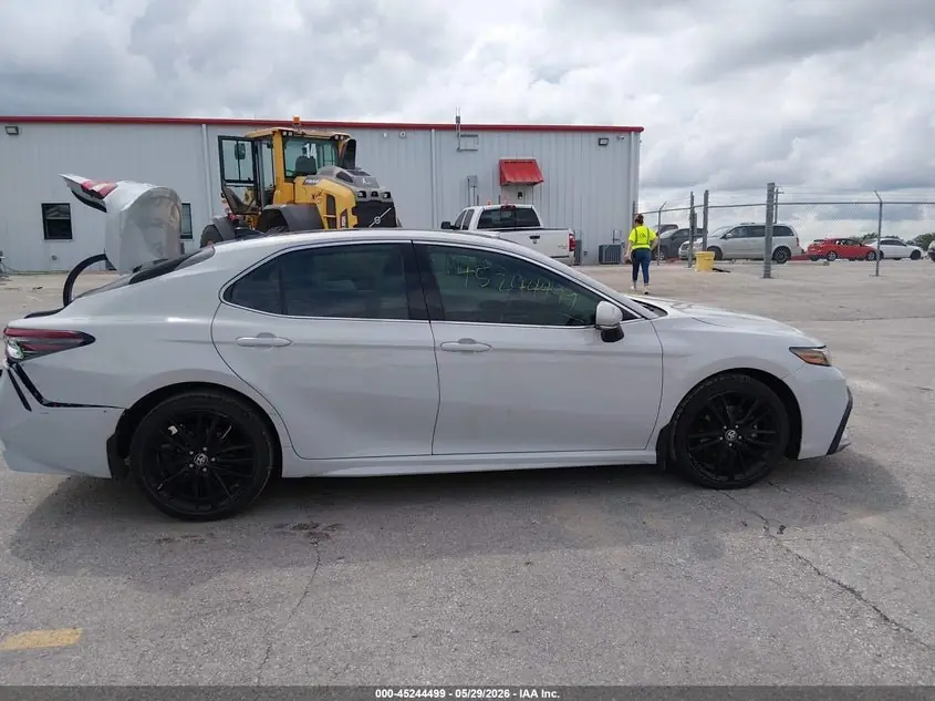 2022 Toyota Camry Xse V6 14