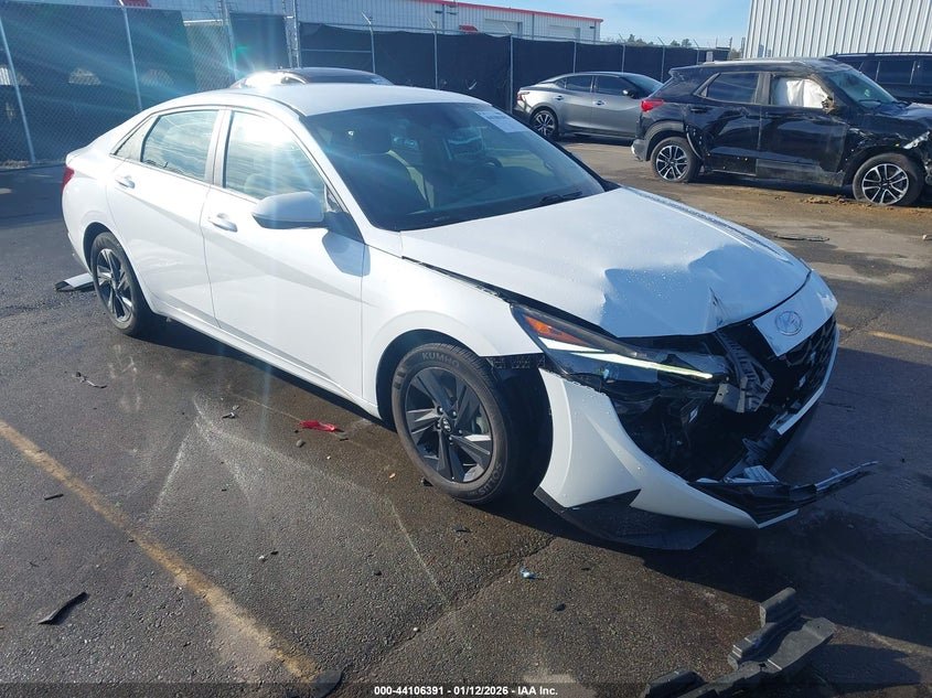 2022 Hyundai Elantra Sel 5