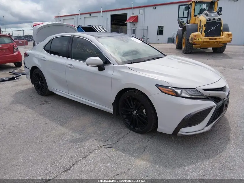 2022 Toyota Camry Xse V6 1