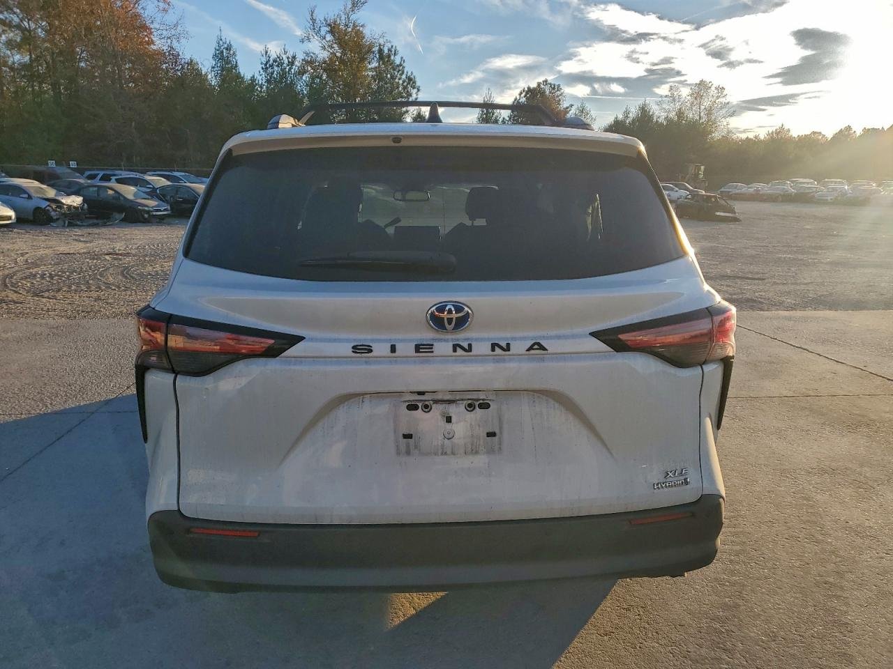 2021 Toyota Sienna Xle 14