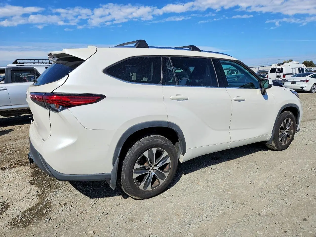 2021 Toyota Highlander Xle 3