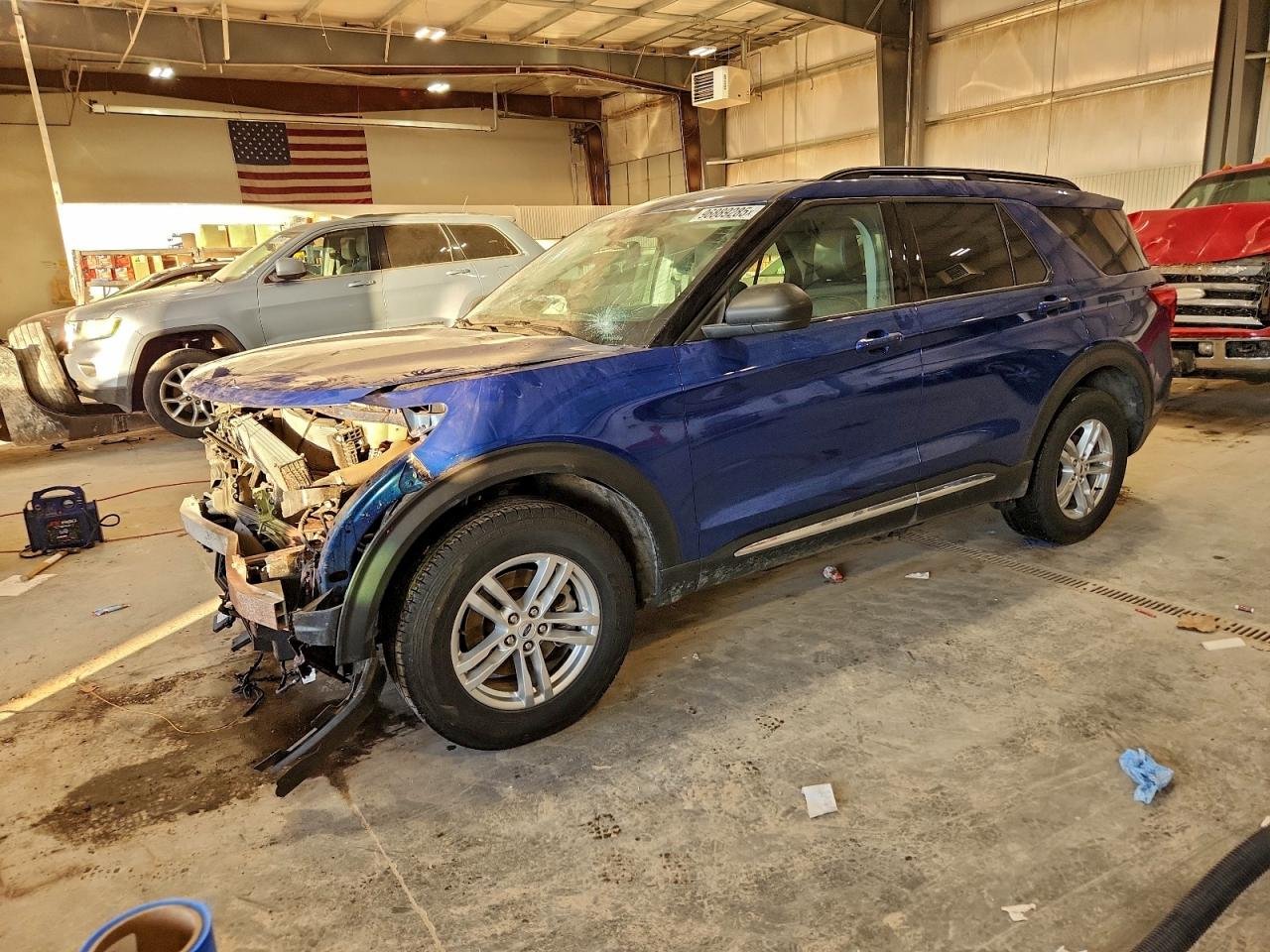 2023 Ford Explorer Xlt 1