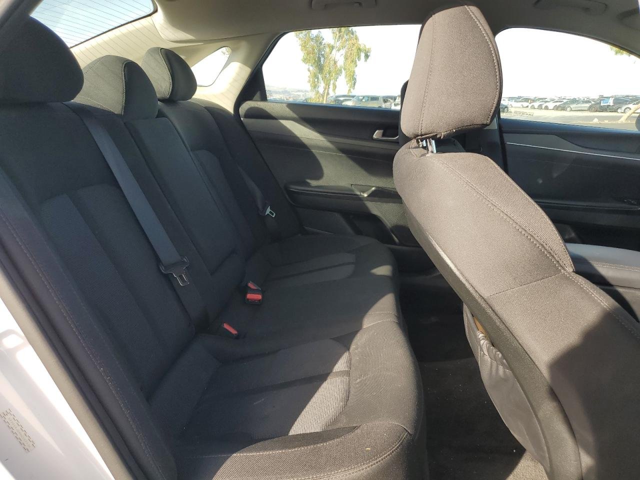 2022 Kia K5 Lxs 18