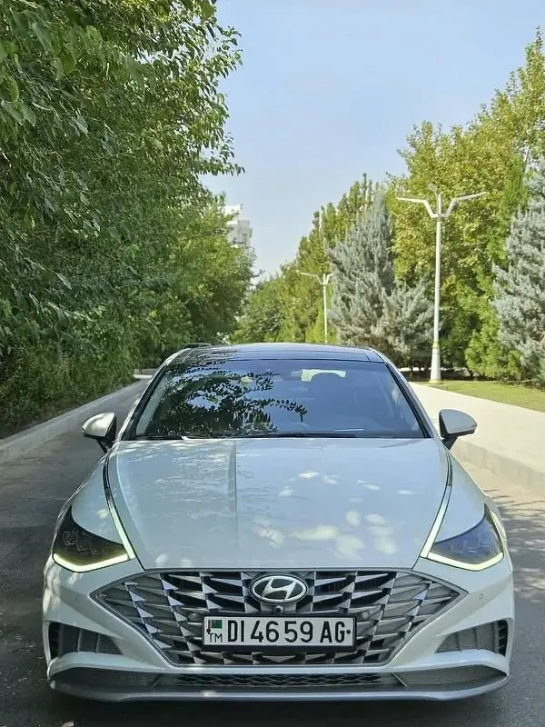 2022 Hyundai Sonata Limited 1