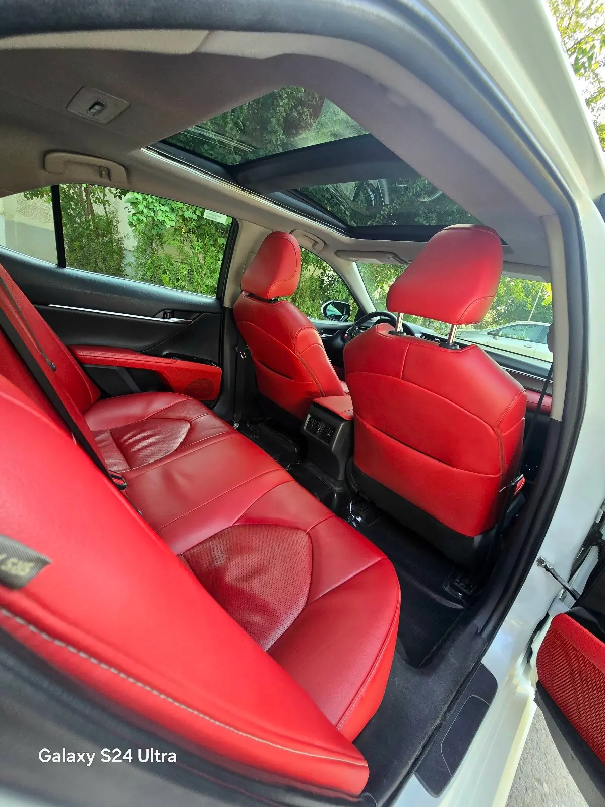 2019 TOYOTA Camry 8