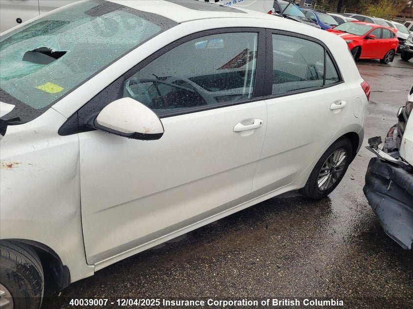 2023 Kia Rio 8