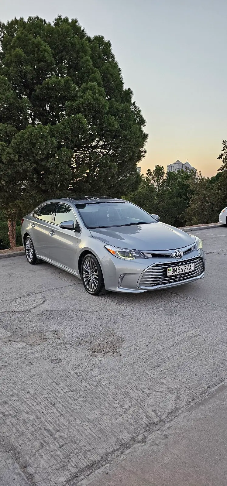 2016 TOYOTA Avalon 6