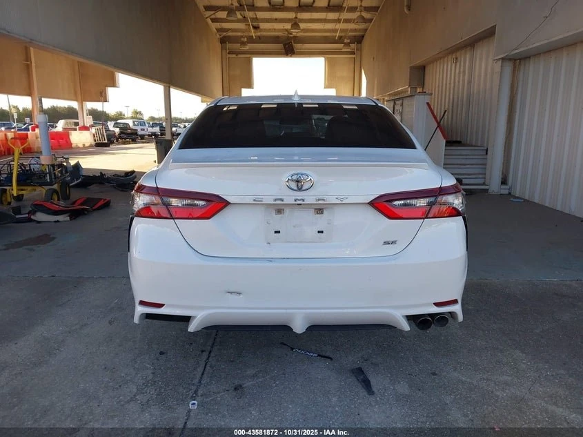 2021 Toyota Camry Se 17