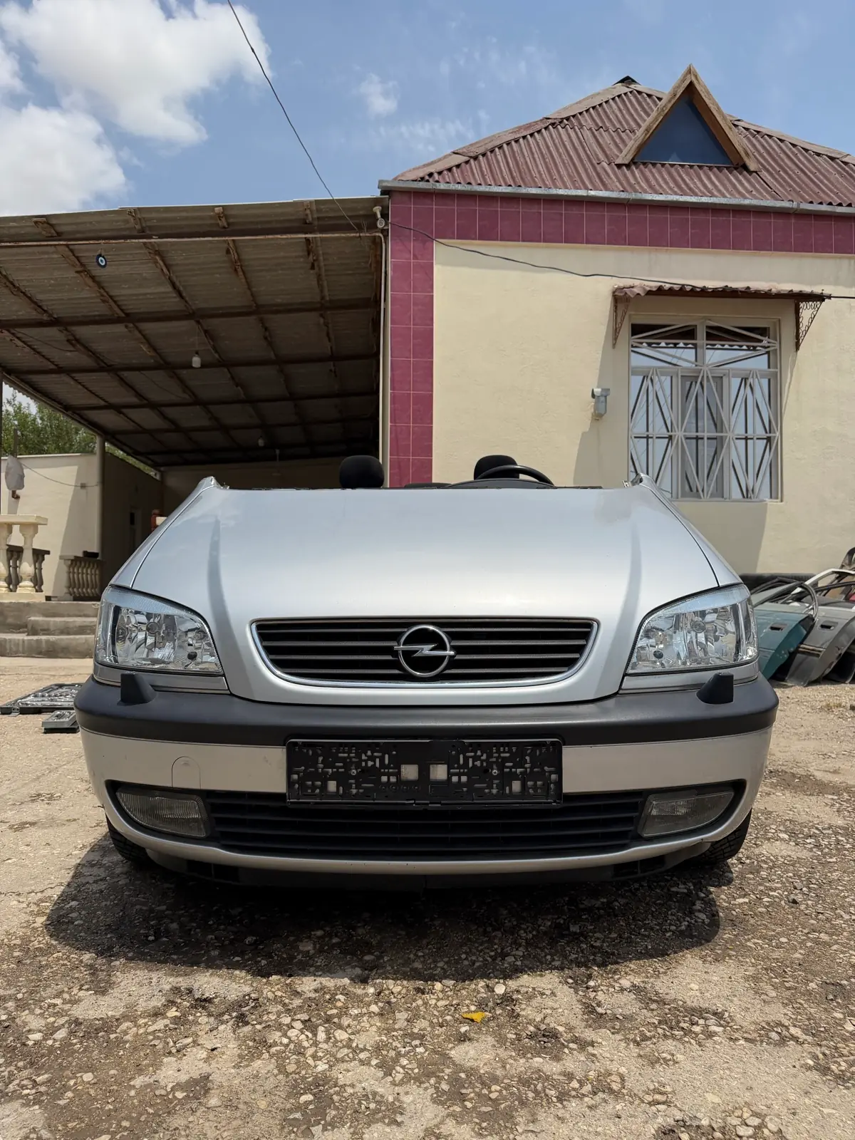 Opel zafira a morda 1