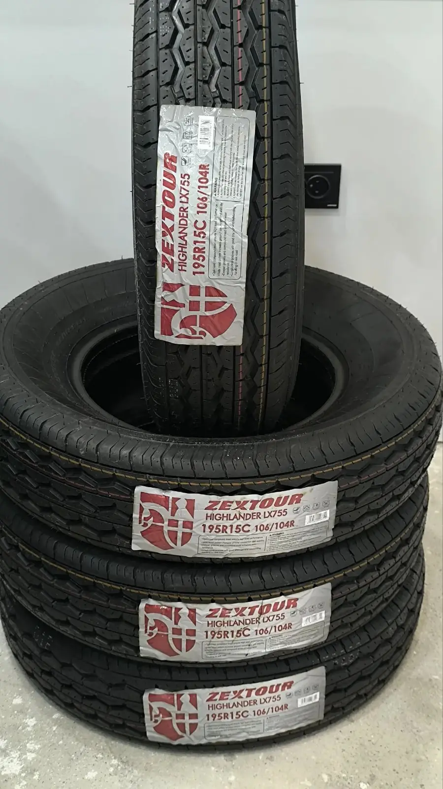Zextour 195R15C Hiace 3
