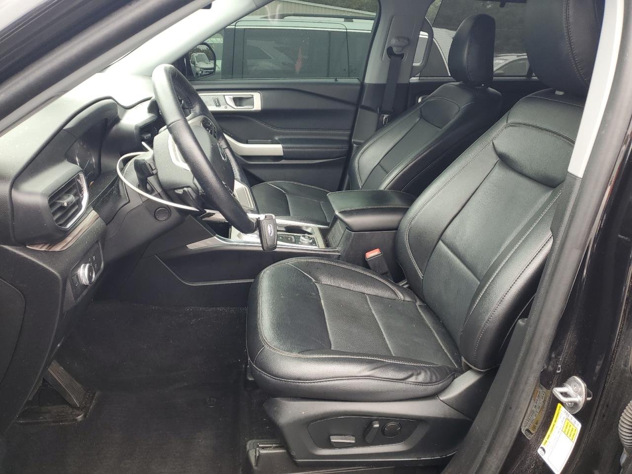 2021 Ford Explorer Limited 11