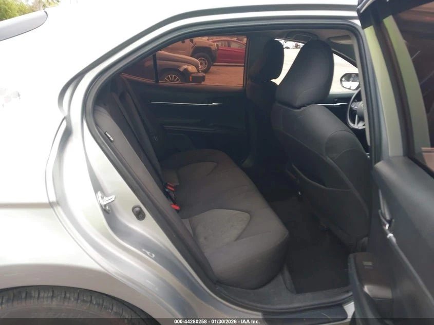 2022 Toyota Camry Le 15