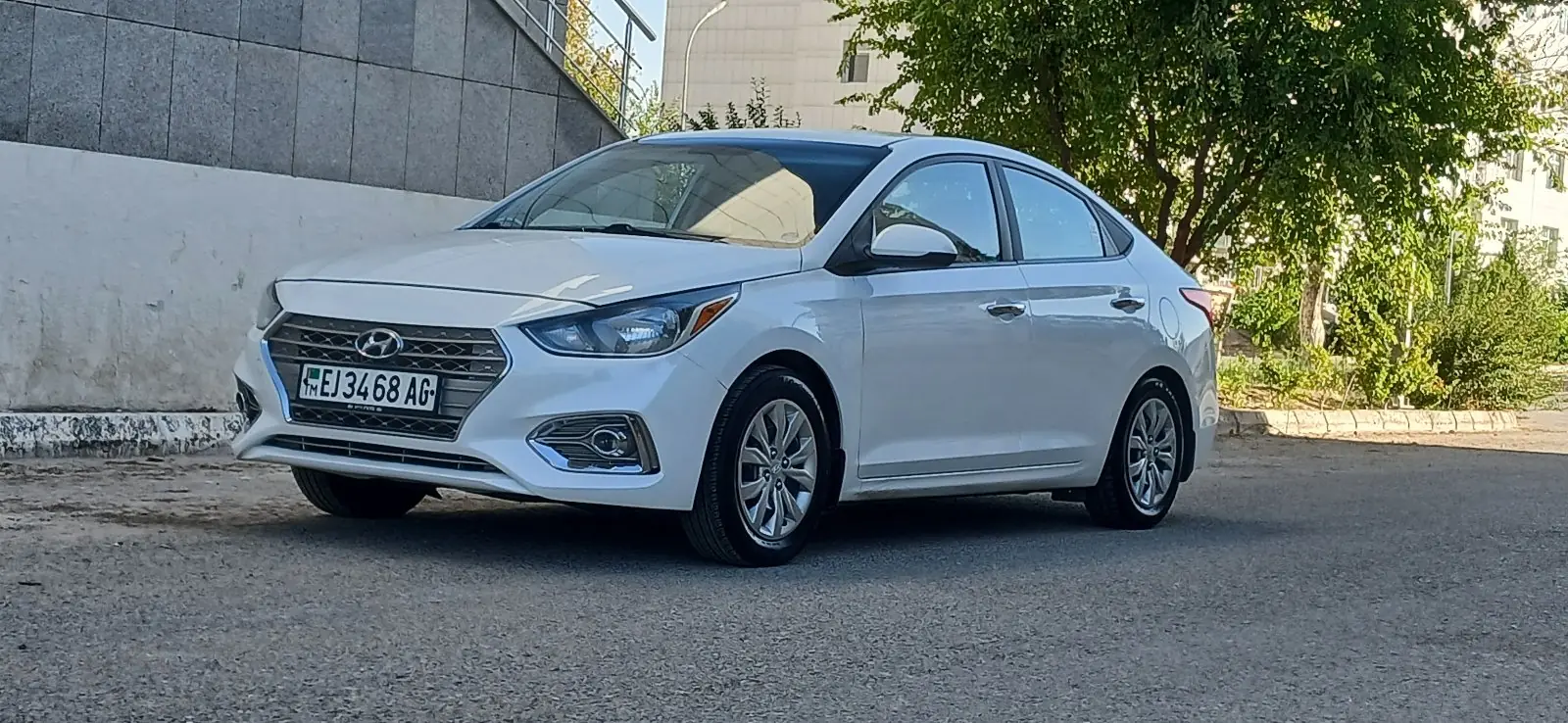2022 Hyundai Accent Se 1