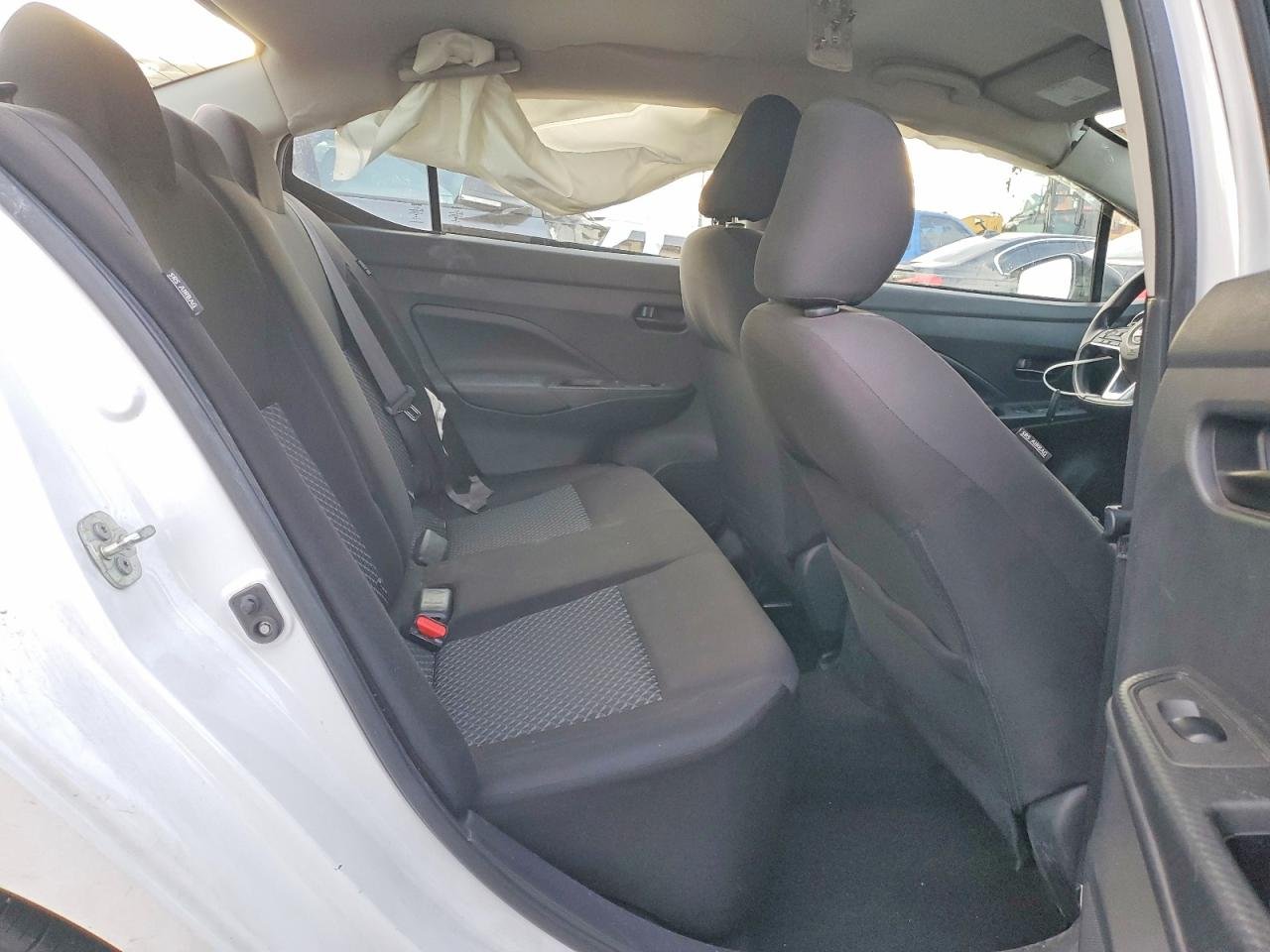 2021 Nissan Versa S 12