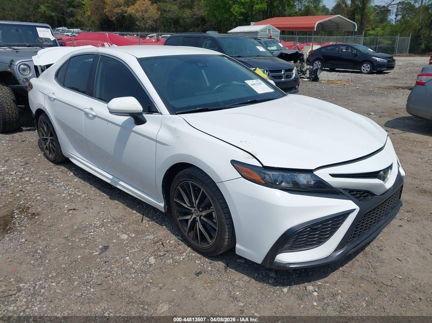 2024 Toyota Camry Se 3