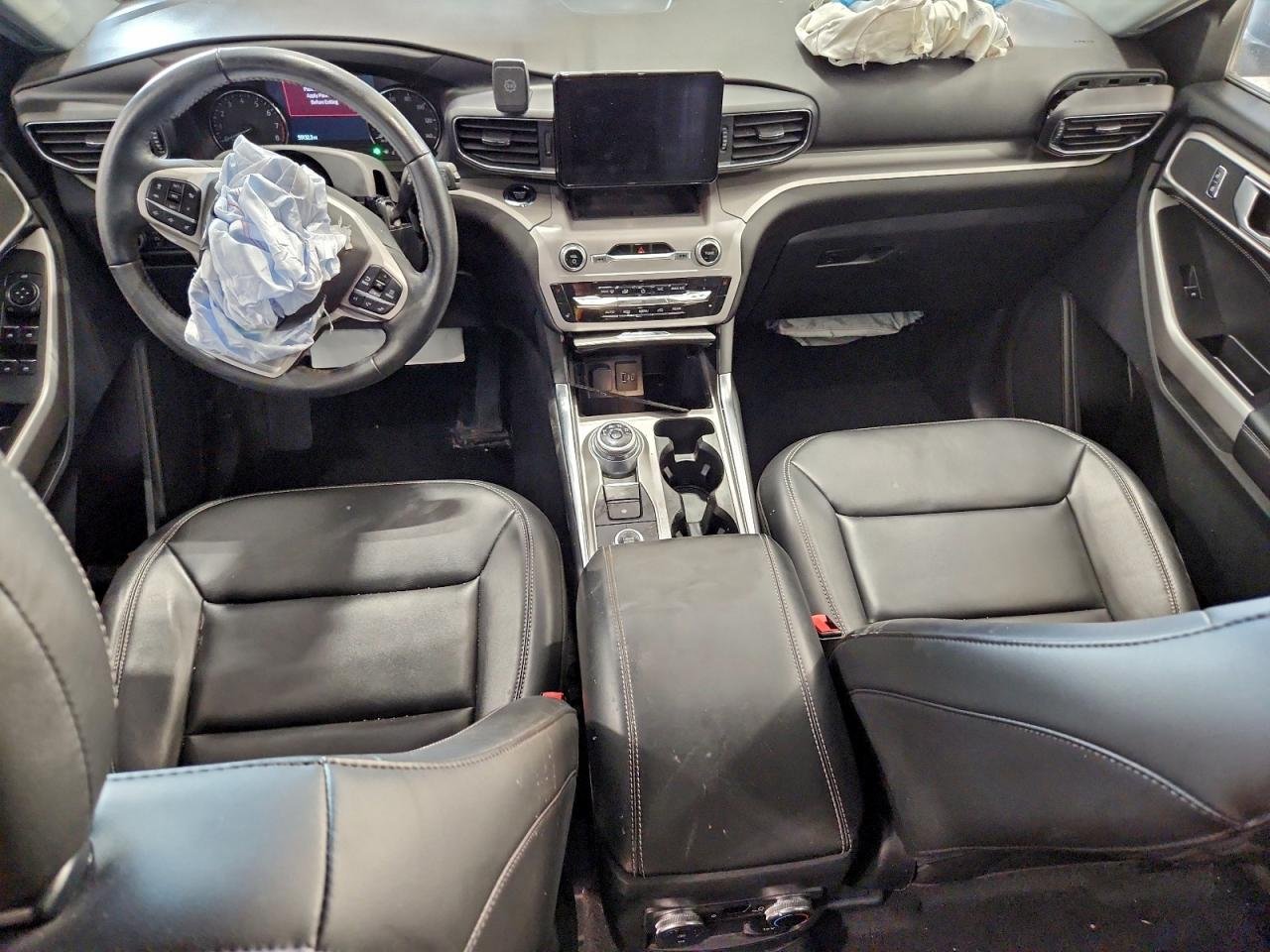 2023 Ford Explorer Xlt 8