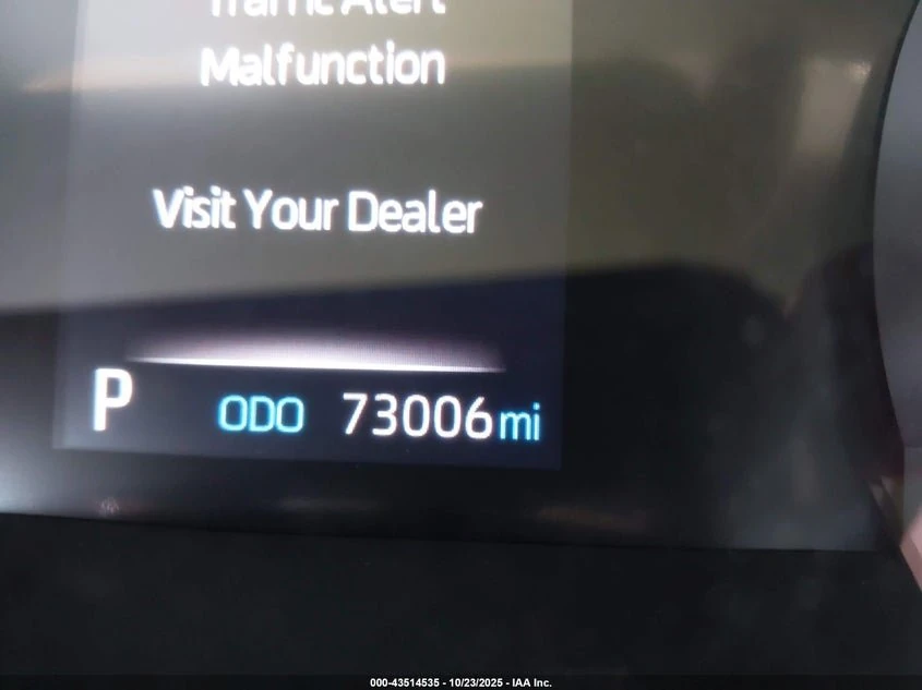 2021 Toyota Highlander Le 16