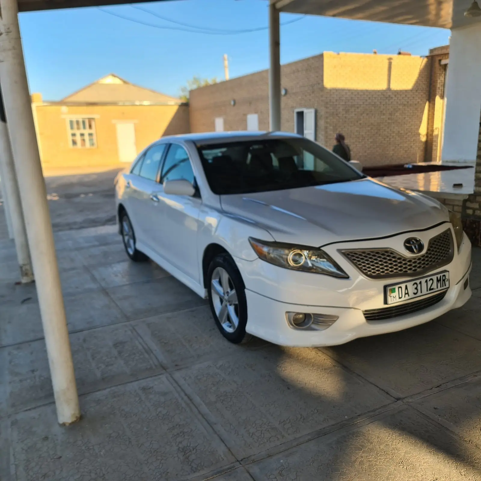 2011 TOYOTA Camry 2