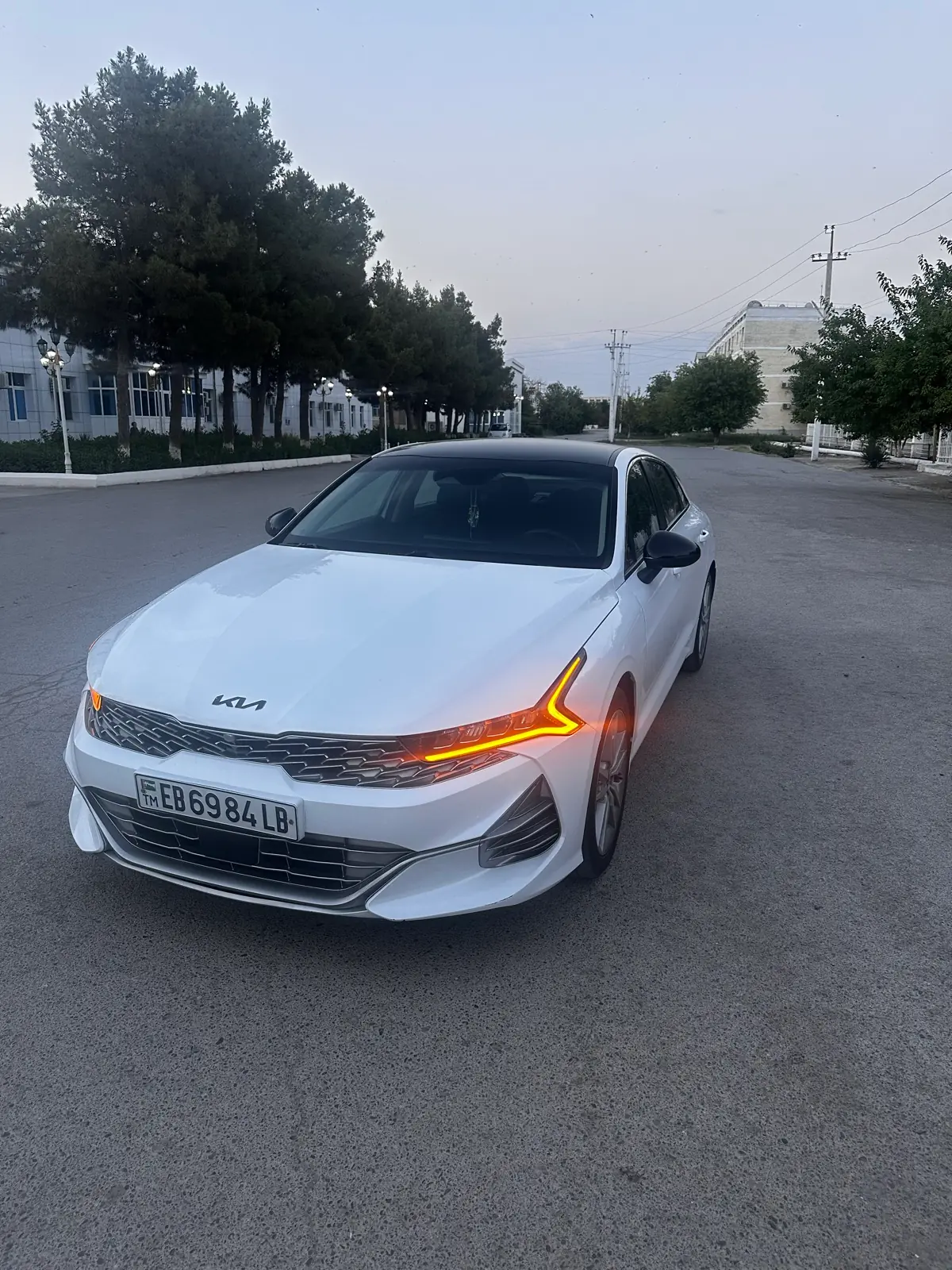 2021 Kia K5 Lxs 8