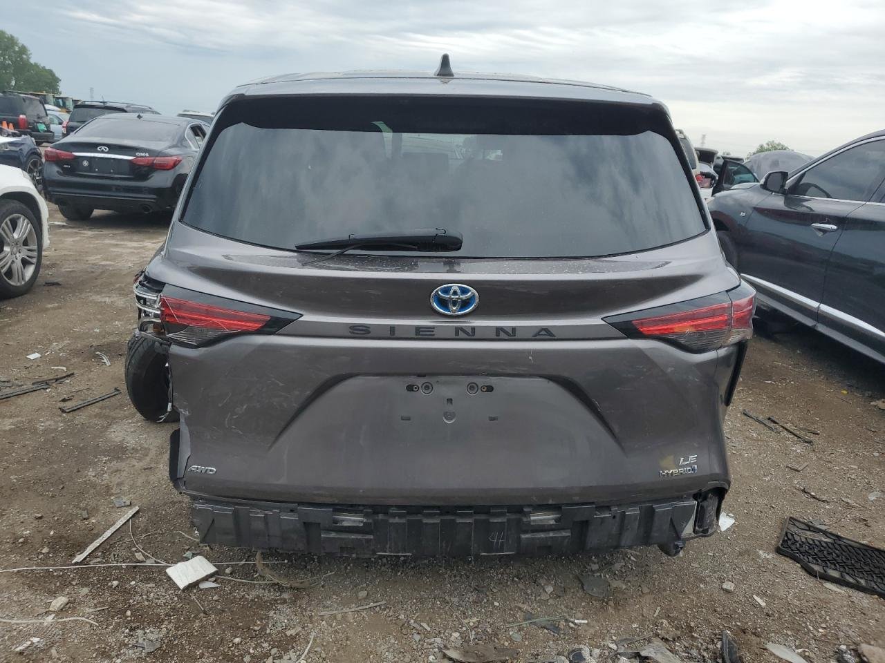 2021 Toyota Sienna Le 6