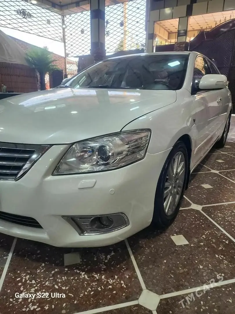 2010 Toyota Aurion 4