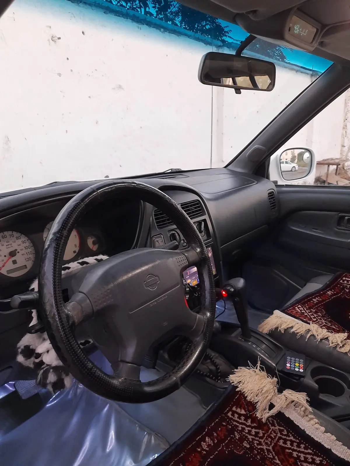 2000 NISSAN Pathfinder 8