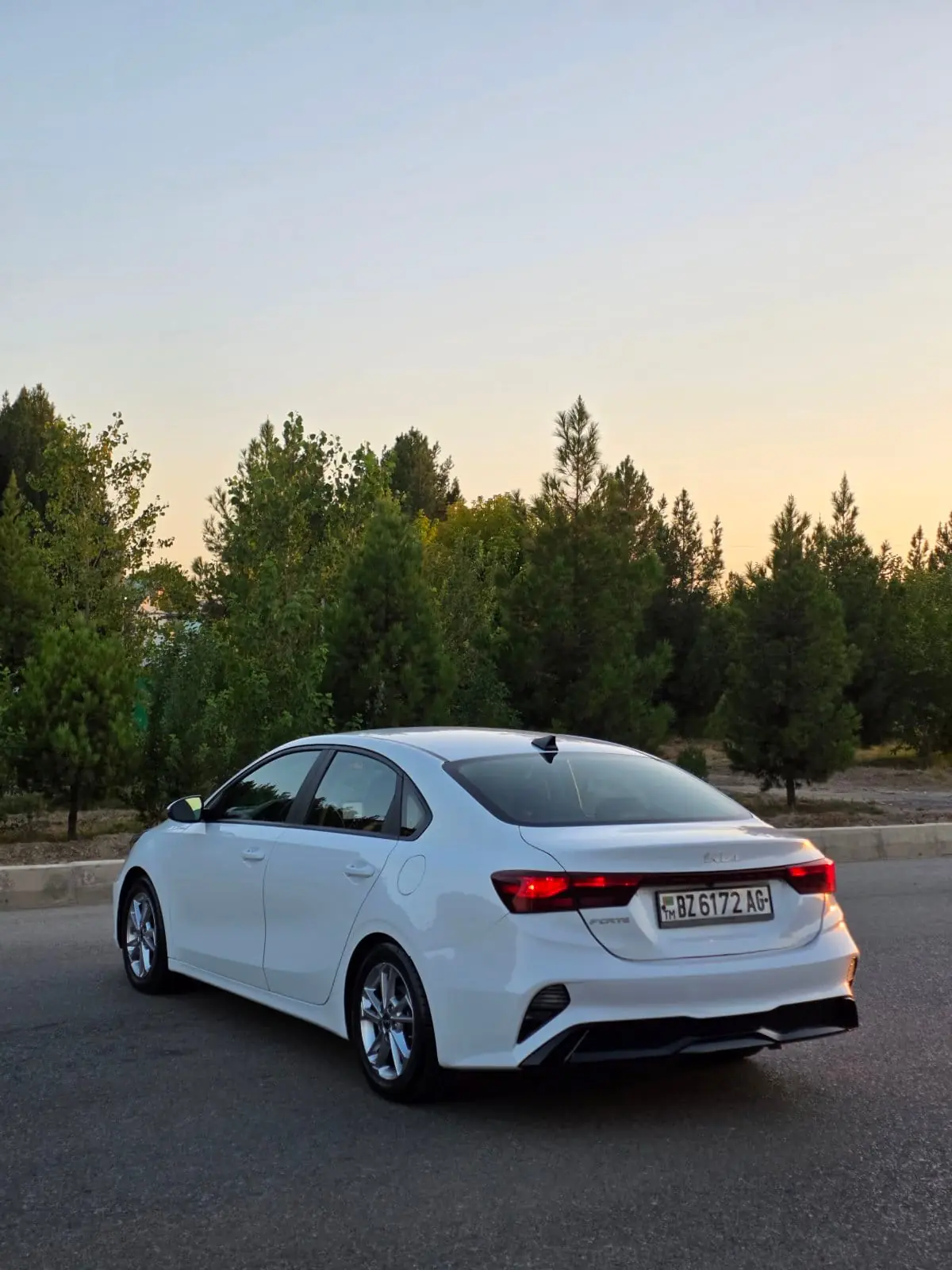 2023 KIA Forte 5