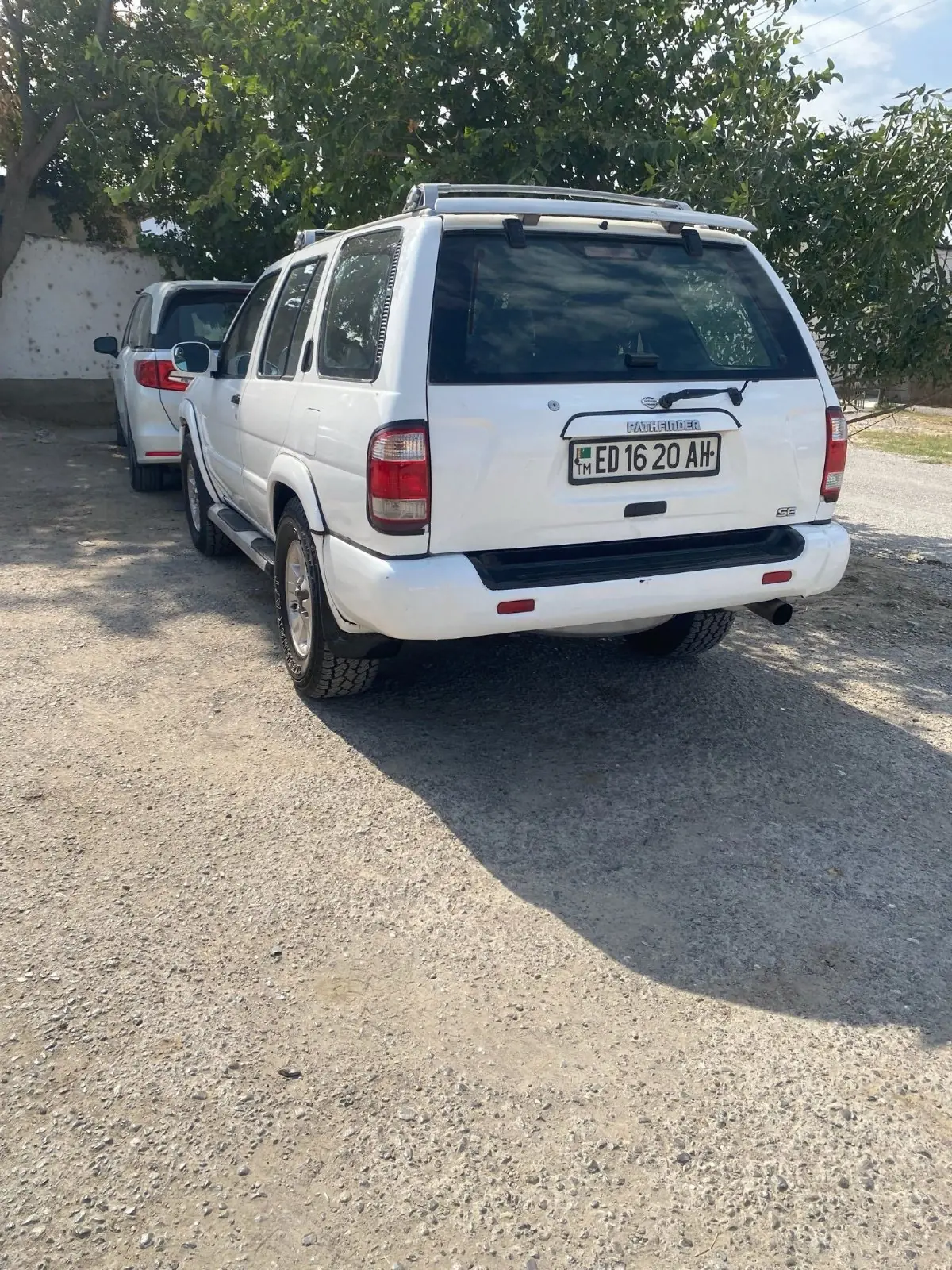 2000 NISSAN Pathfinder 4